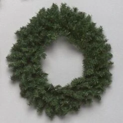 Vickerman Artificial Unlit Christmas Wreath (028704)