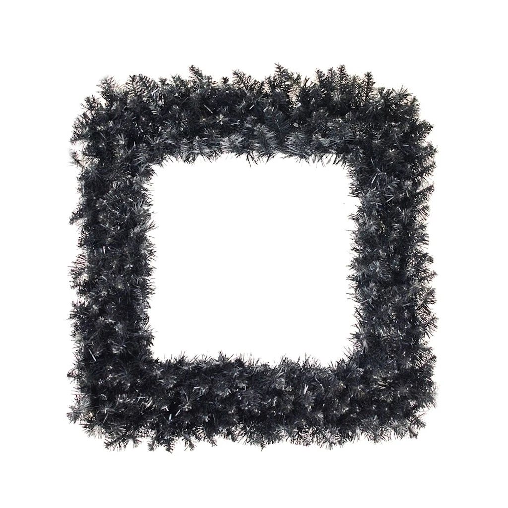 Vickerman Pre-Lit Artificial Christmas Wreath (325423) 3 Vickerman Pre-Lit Artificial Christmas Wreath (325423)