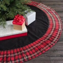 Vickerman Christmas Tree Skirt (505144) 11 Vickerman Christmas Tree Skirt (505144) -Vickerman 5051444md