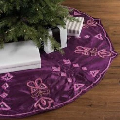 Vickerman Christmas Tree Skirt (505564) -Vickerman 5055645md