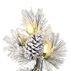 Vickerman Artificial Christmas Tree (657713) 7 Vickerman Artificial Christmas Tree (657713) -Vickerman 6577132md