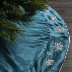 Vickerman Tree Skirt (659762) -Vickerman 659762treemd