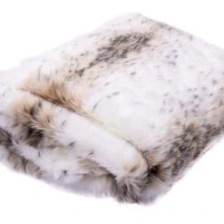 Vickerman Christmas Tree Skirt (686508) -Vickerman 686492foldmd 1