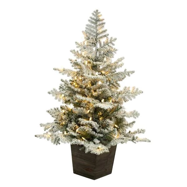 Vickerman Pre-Lit Artificial Christmas Tree (718520) 4 Vickerman Pre-Lit Artificial Christmas Tree (718520) - Image 2