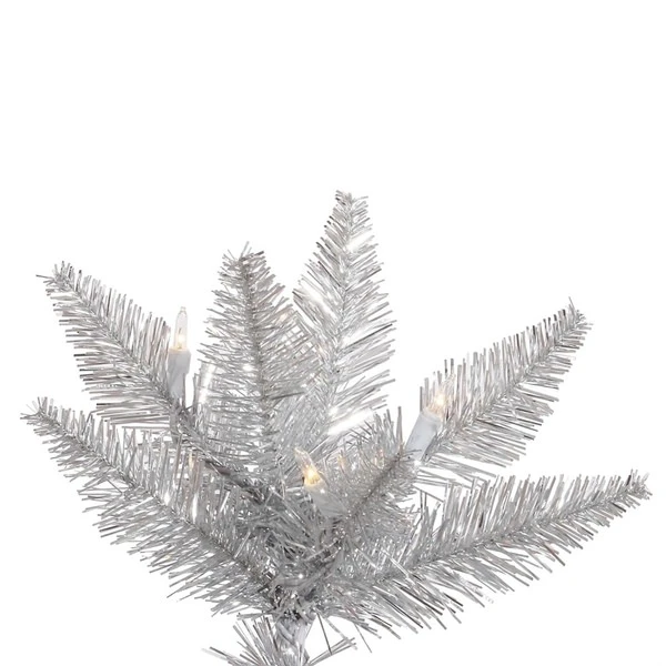 Vickerman Pre-Lit Christmas Tree (Includes On/Off Foot Switch) (28401) 5 Vickerman Pre-Lit Christmas Tree (Includes On/Off Foot Switch) (28401) - Image 3
